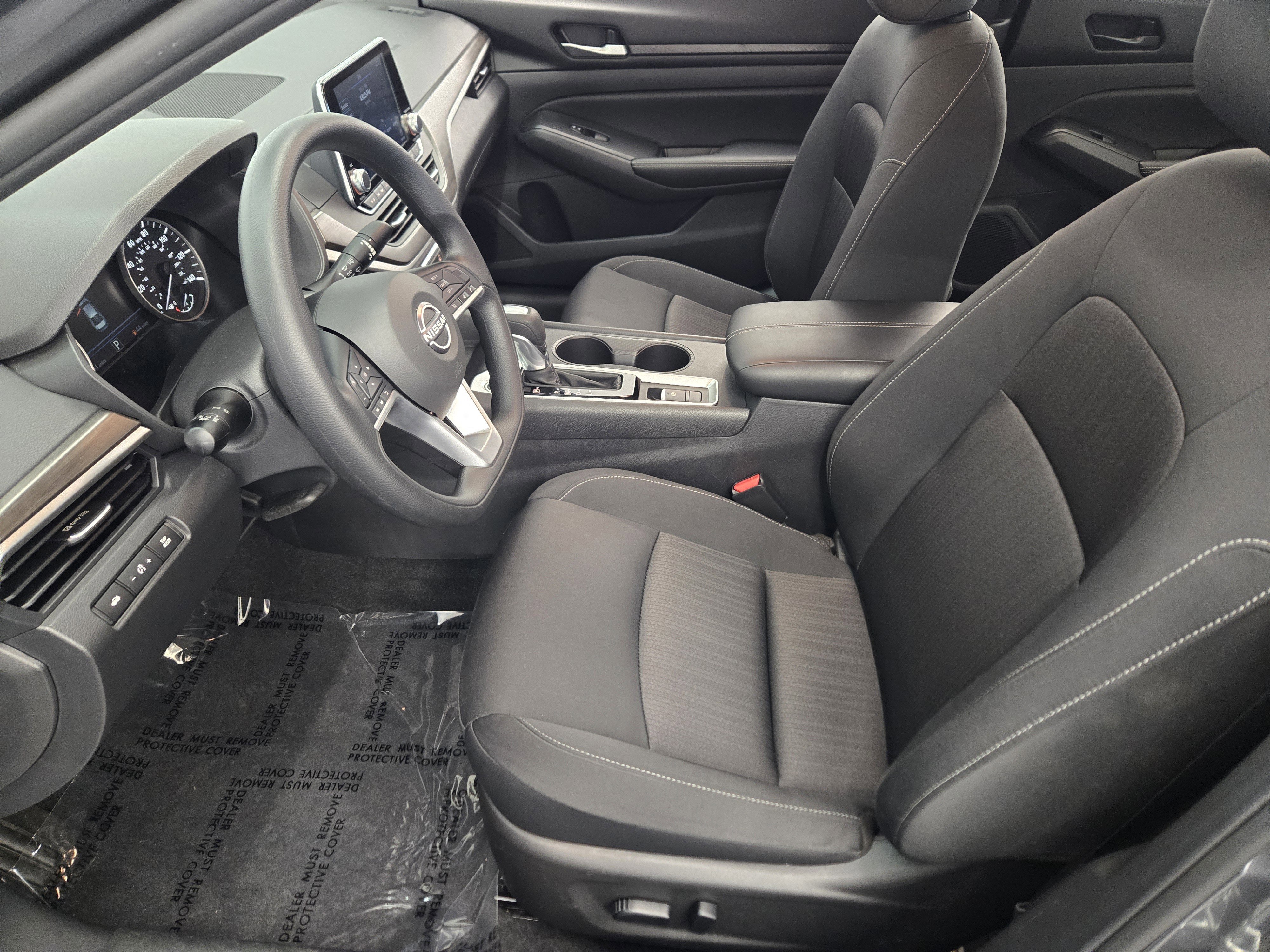 Used 2025 Nissan Altima 2.5 SV image 12