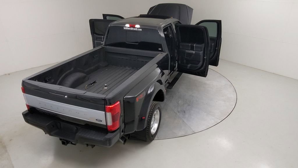 Certified 2019 Ford F450 Platinum w/ Platinum Ultimate Package image 54