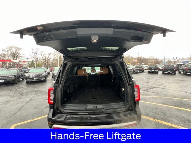 Certified 2023 Ford Expedition Platinum AWD/4WD image 9