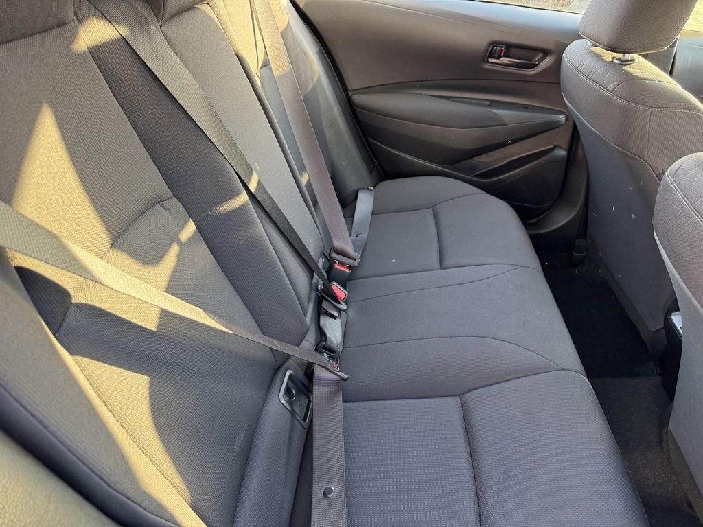 Used 2024 Toyota Corolla LE image 6