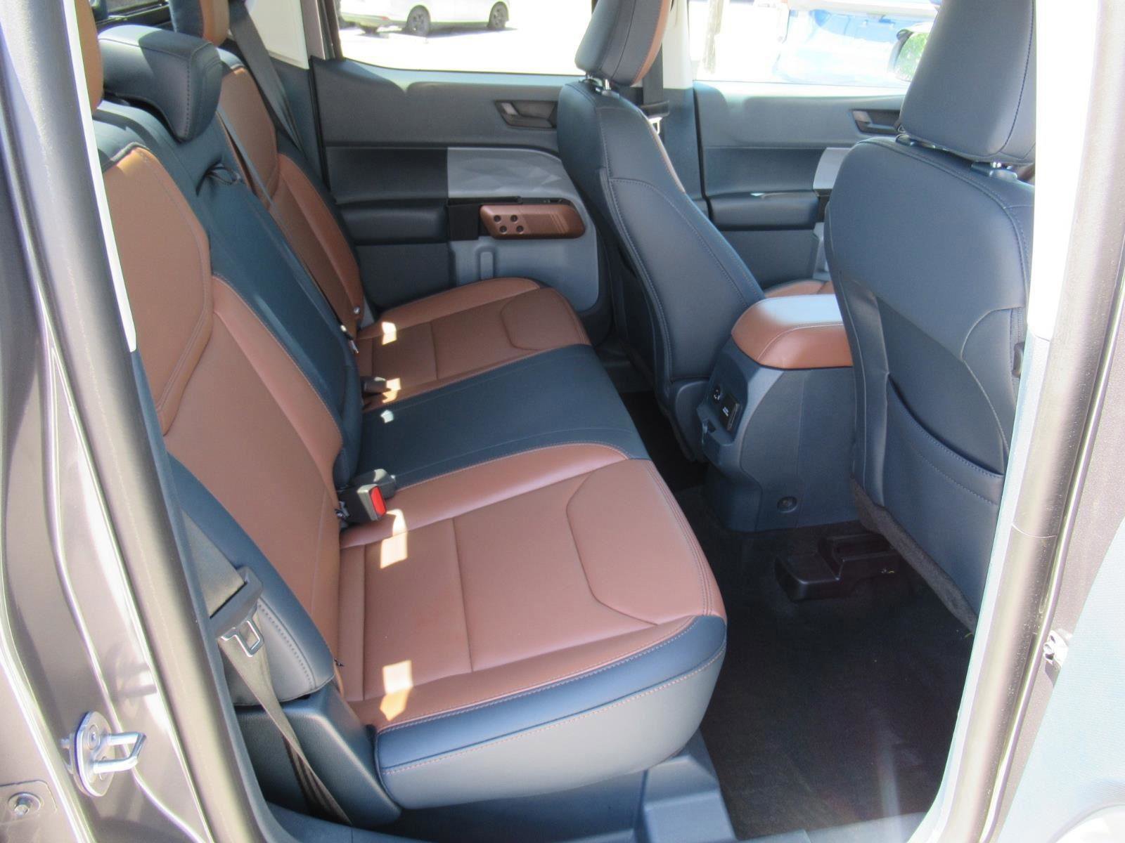 Certified 2022 Ford Maverick Lariat w/ Lariat Luxury Package FWD image 28