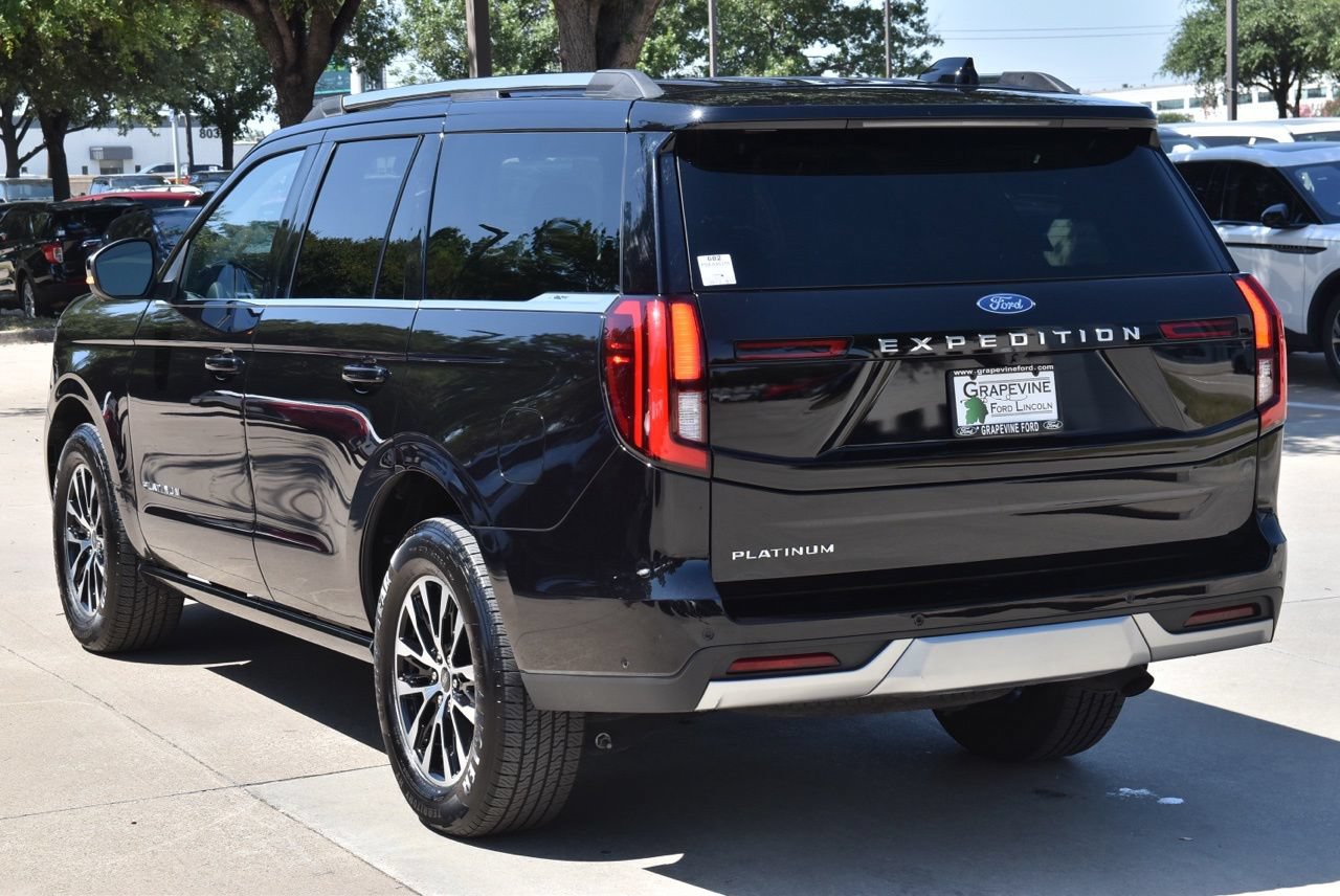 Certified 2025 Ford Expedition Platinum AWD/4WD image 10