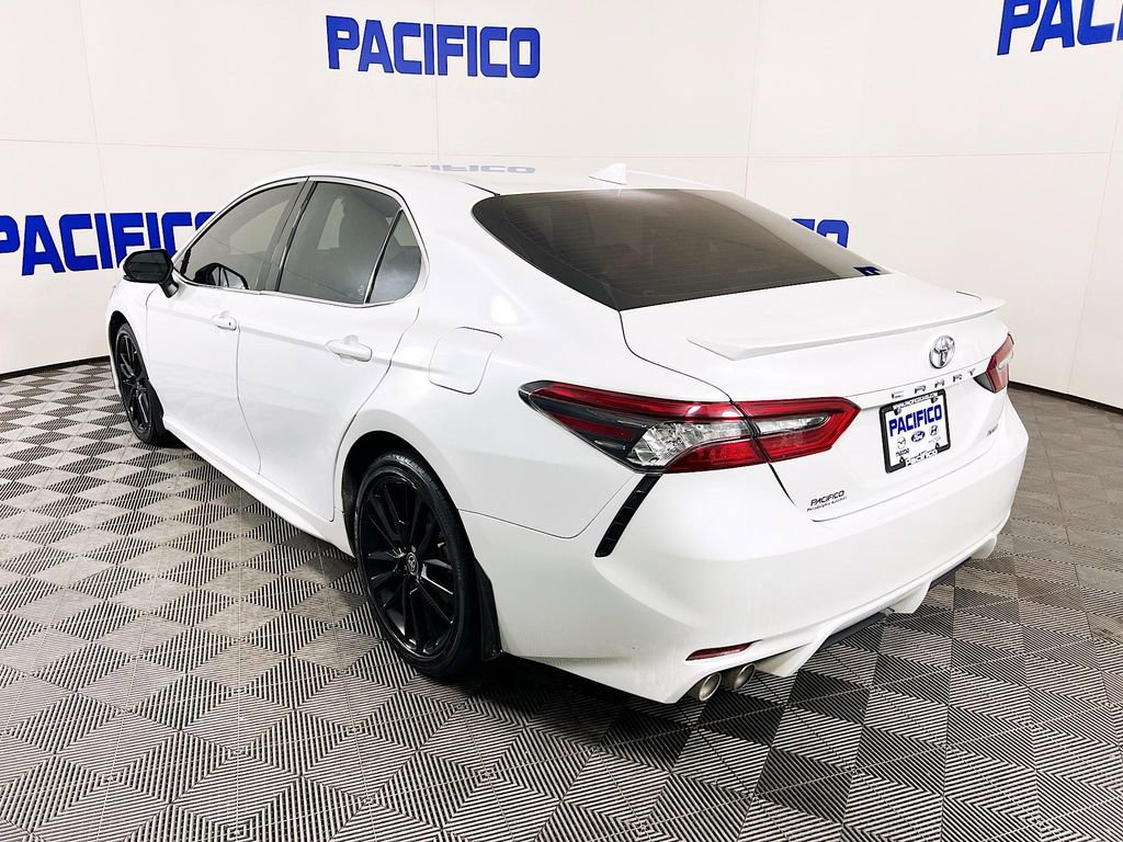 Used 2021 Toyota Camry XSE image 6