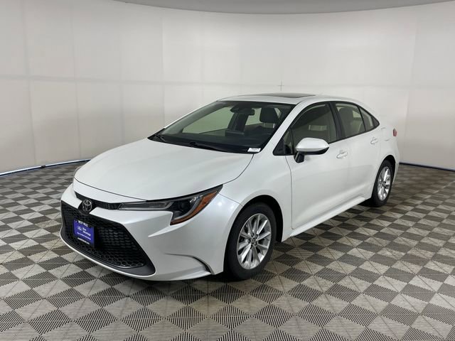Used 2022 Toyota Corolla LE w/ LE Premium Package image 1