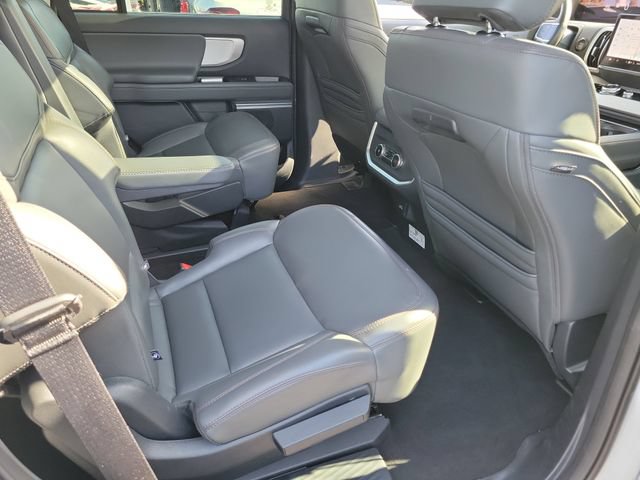Certified 2025 Ford Expedition Active AWD/4WD image 20
