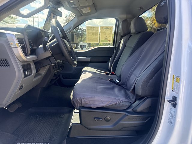 Certified 2025 Ford F350 XLT w/ 360-Degree Camera Package AWD/4WD image 17