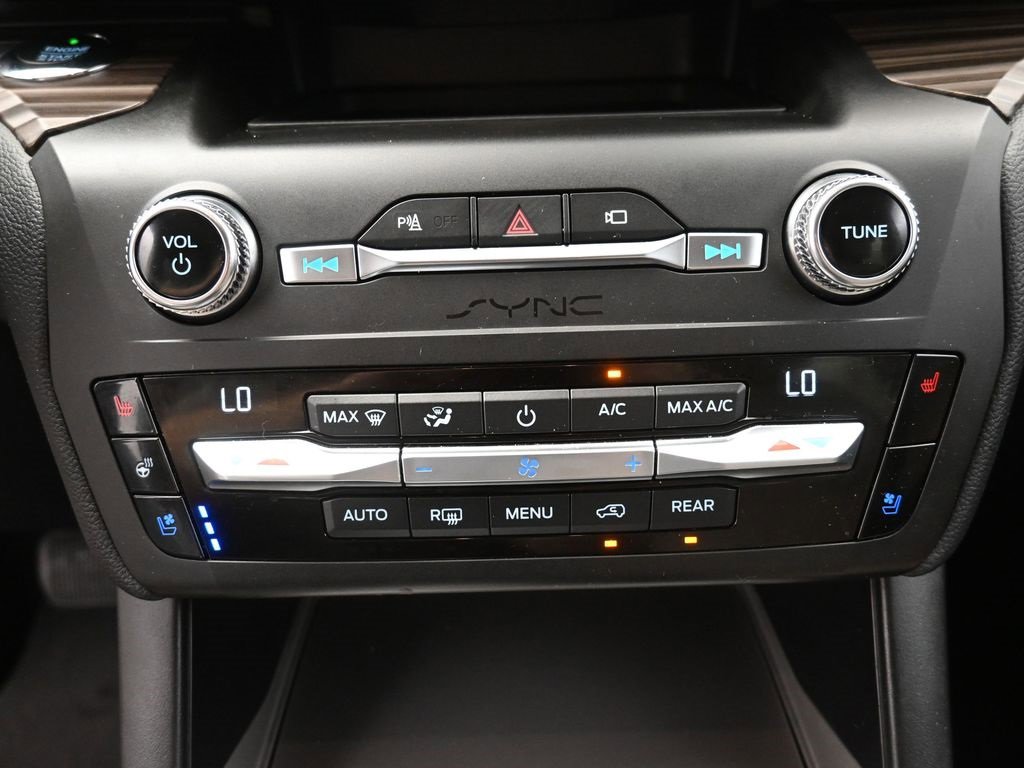 Certified 2020 Ford Explorer Limited image 28