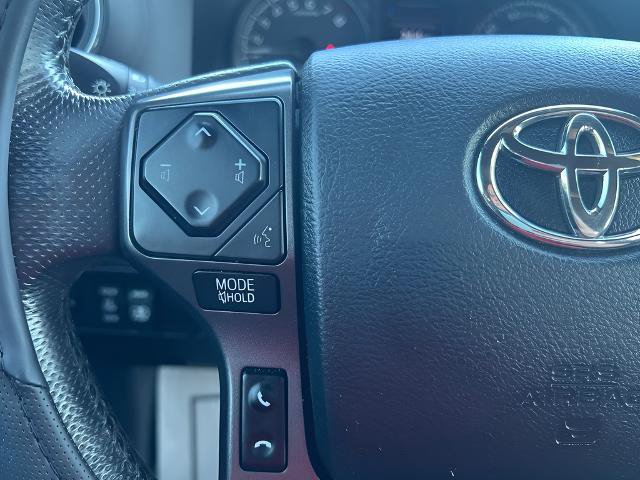 Used 2017 Toyota Tacoma TRD Sport w/ Tow Package (A/T) AWD/4WD image 16