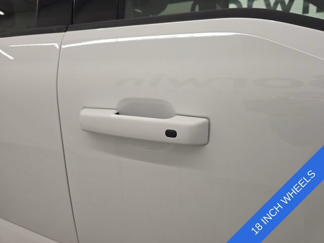 Certified 2025 Ford F250 Lariat AWD/4WD image 11