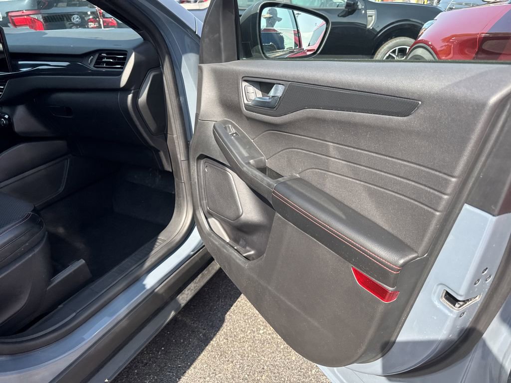 Certified 2023 Ford Escape ST-Line w/ Tech Pack #1 image 12