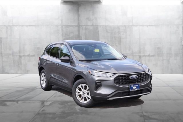 Certified 2025 Ford Escape Active AWD/4WD image 2