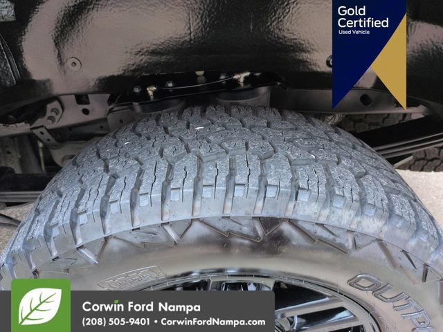 Certified 2022 Ford F350 Lariat w/ Black Appearance Package AWD/4WD image 32