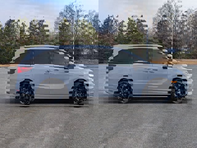 Used 2024 Honda Odyssey Sport image 6