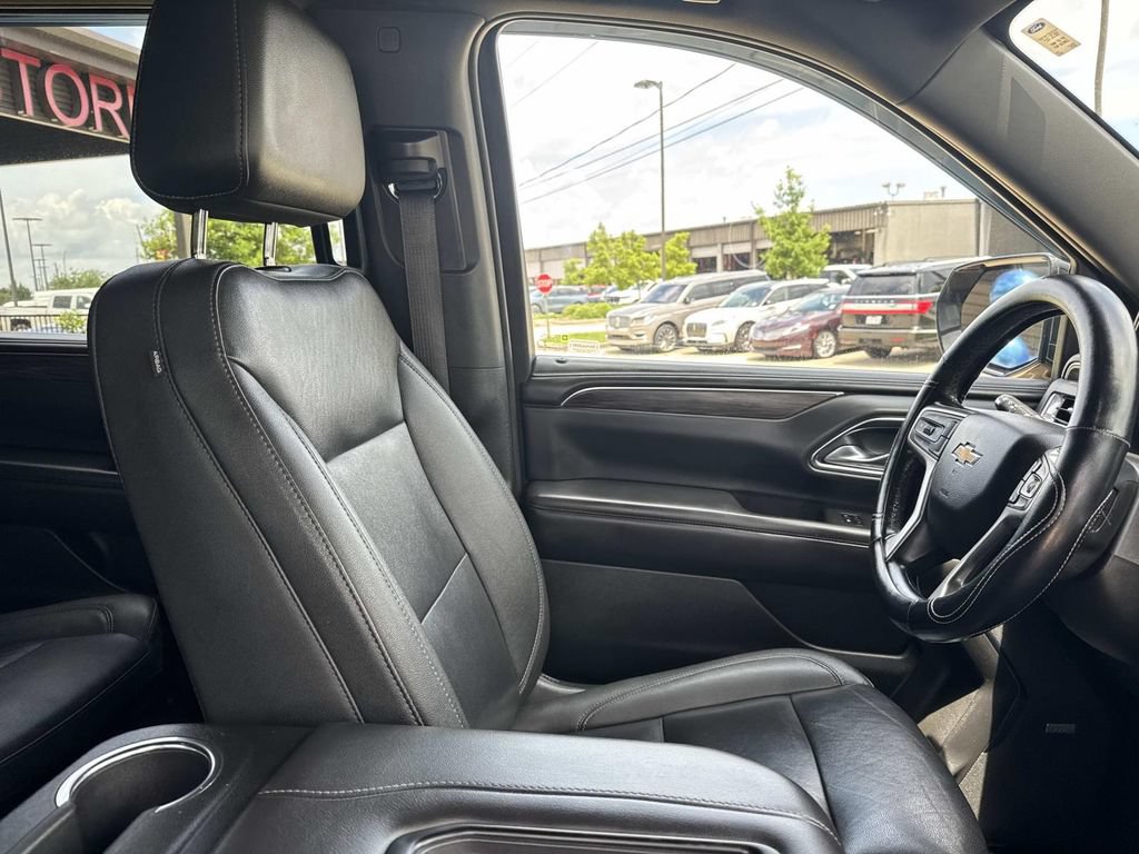 Used 2023 Chevrolet Suburban LT AWD/4WD image 12