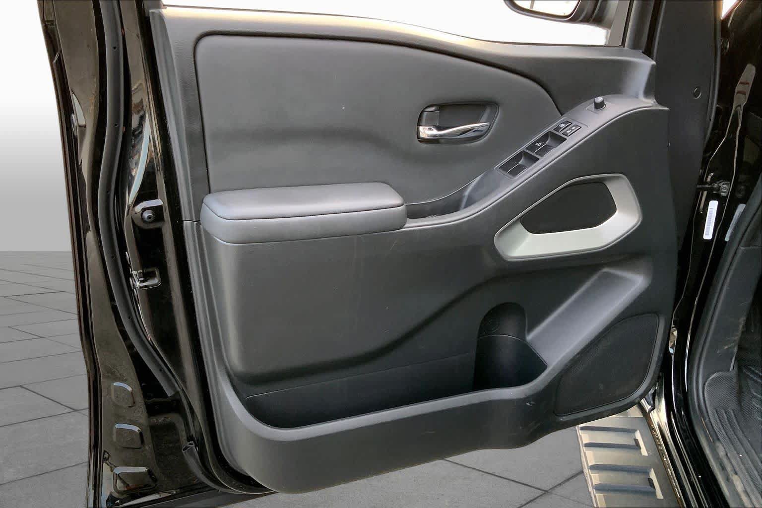 Used 2024 Nissan Frontier SV w/ SV Convenience Package RWD image 20