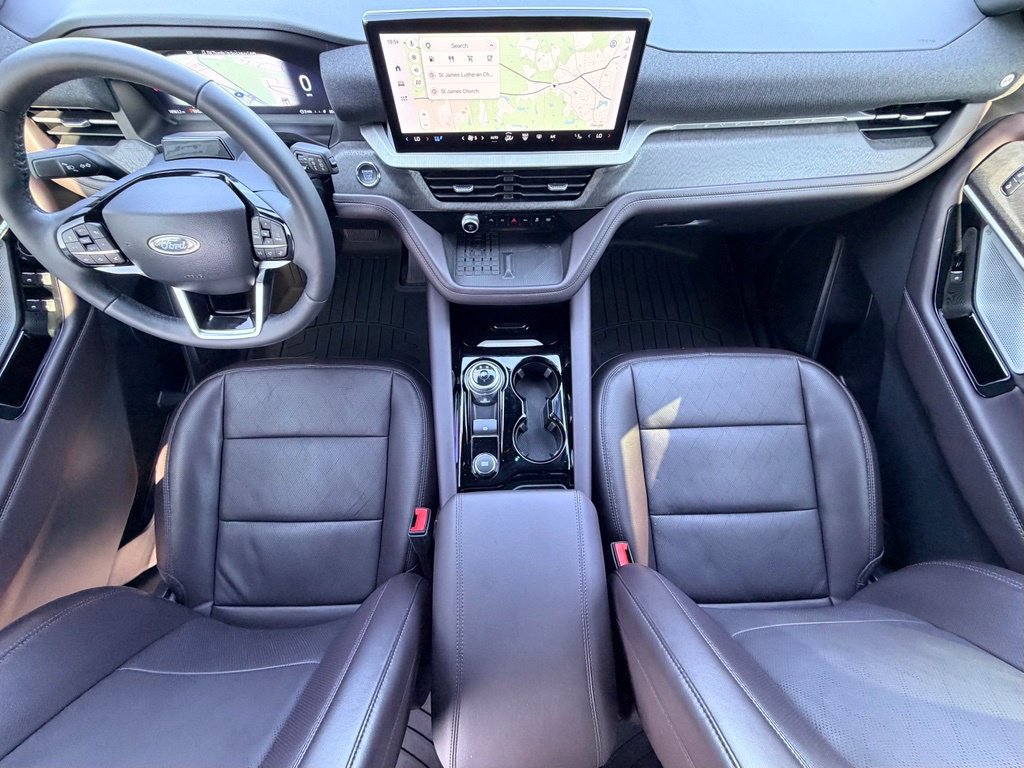 Certified 2025 Ford Explorer Platinum RWD image 20