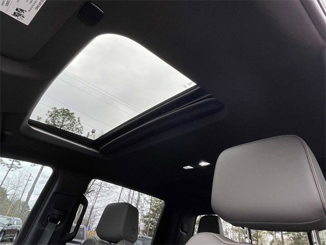 Used 2023 Chevrolet Silverado 1500 ZR2 w/ Technology Package image 12