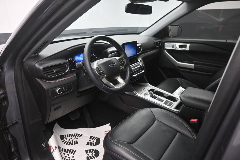 Certified 2022 Ford Explorer Limited w/ Equipment Group 301A RWD image 19