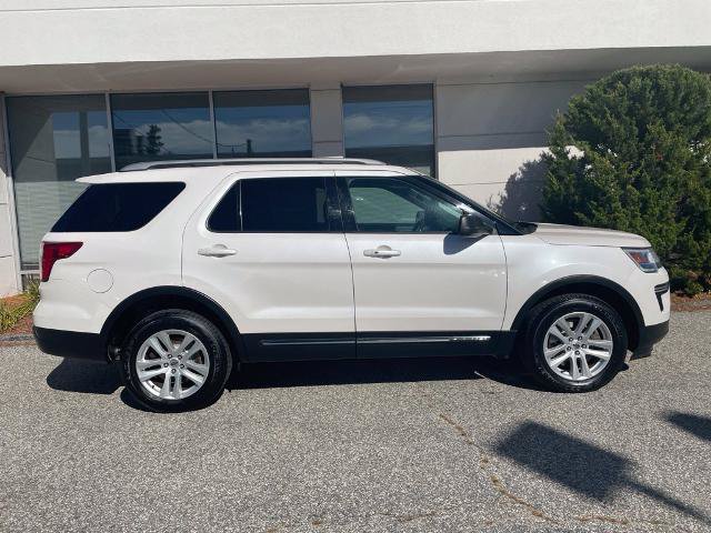 Certified 2019 Ford Explorer XLT w/ Class III Trailer Tow Package AWD/4WD image 7