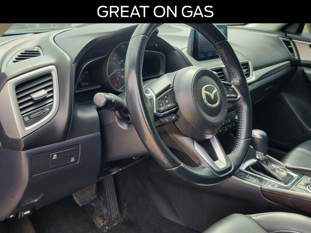 Used 2018 MAZDA MAZDA3 Touring image 17