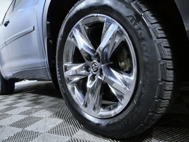Used 2019 Toyota Highlander Limited Platinum AWD/4WD image 7