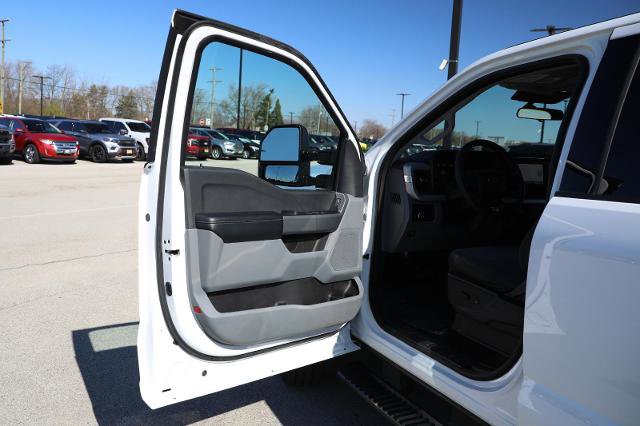 Certified 2024 Ford F350 XLT AWD/4WD image 19