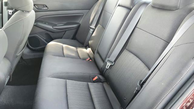 Used 2024 Nissan Altima 2.5 SV FWD image 25