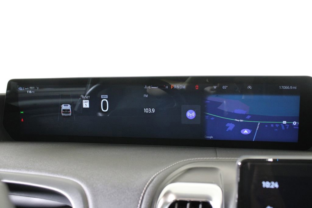 Certified 2025 Ford Expedition Platinum image 20