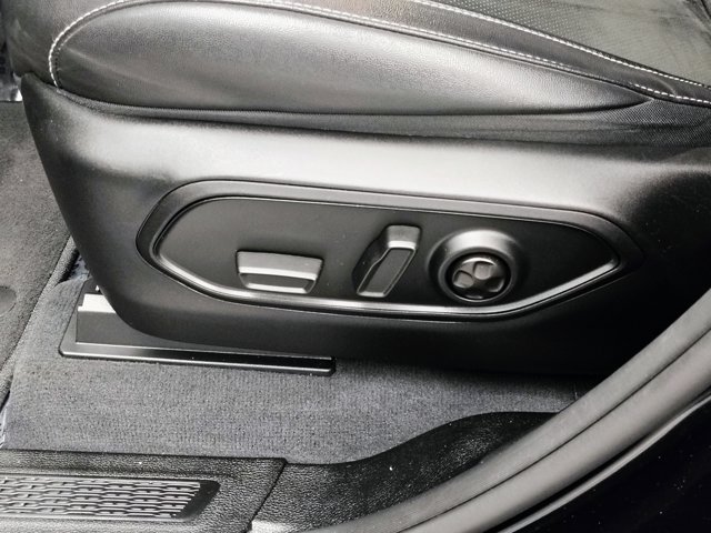 Used 2023 Jeep Grand Cherokee Altitude AWD/4WD image 22