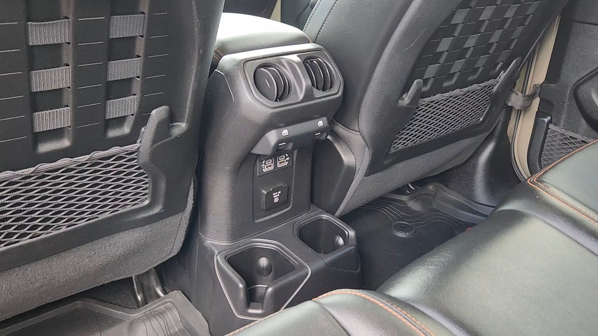 Used 2020 Jeep Gladiator Mojave AWD/4WD image 17