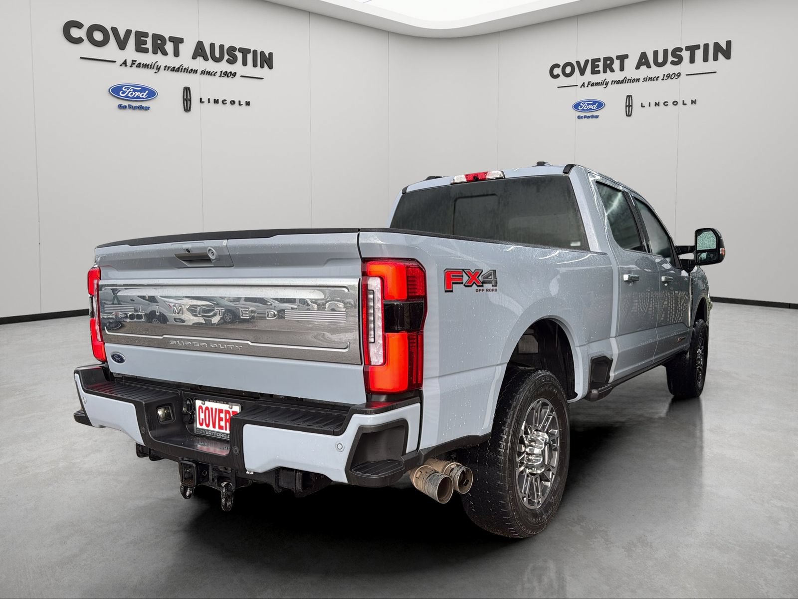 Certified 2024 Ford F250 Limited w/ FX4 Off-Road Package AWD/4WD image 6