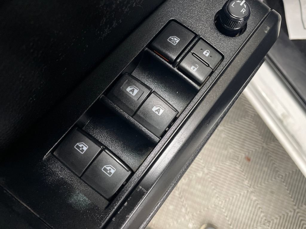 Used 2020 Toyota Tacoma TRD Off-Road image 16