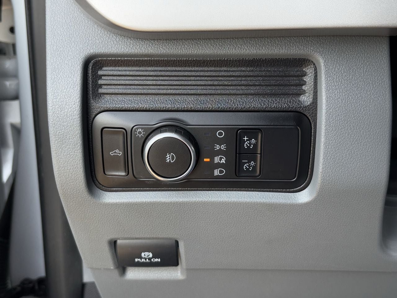 Certified 2025 Ford F250 XLT AWD/4WD image 25
