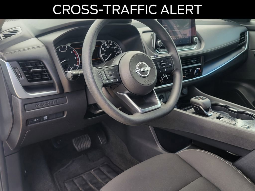 Used 2024 Nissan Rogue S FWD image 16