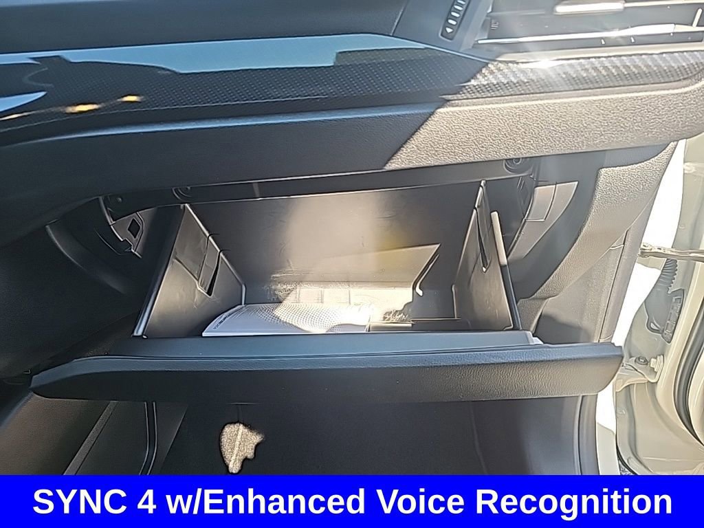 Certified 2025 Ford Escape ST-Line Select w/ Tech Pack #2 image 13