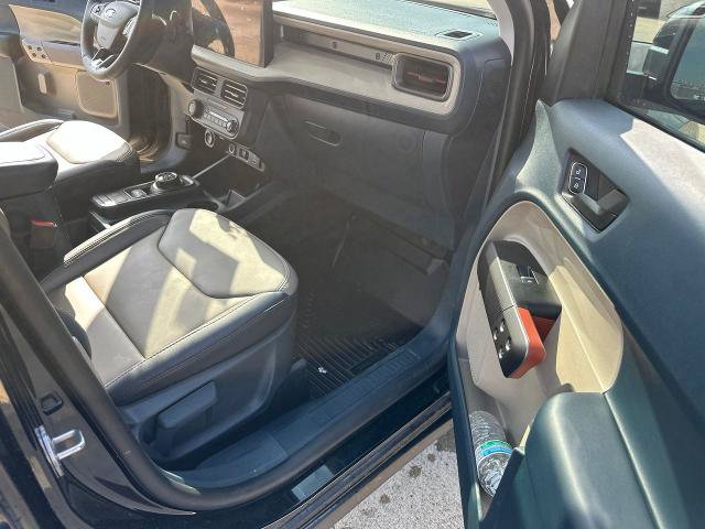 Certified 2025 Ford Maverick Lariat AWD/4WD image 17