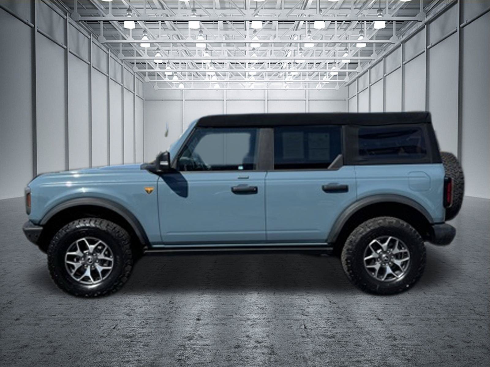 Certified 2023 Ford Bronco Badlands AWD/4WD image 9