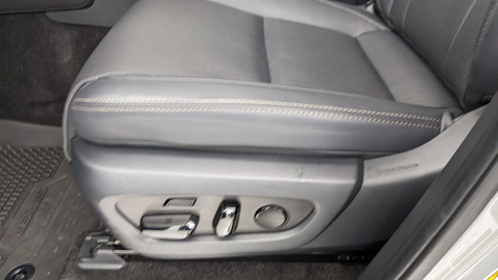 Used 2025 Lexus GX 550 AWD/4WD image 26