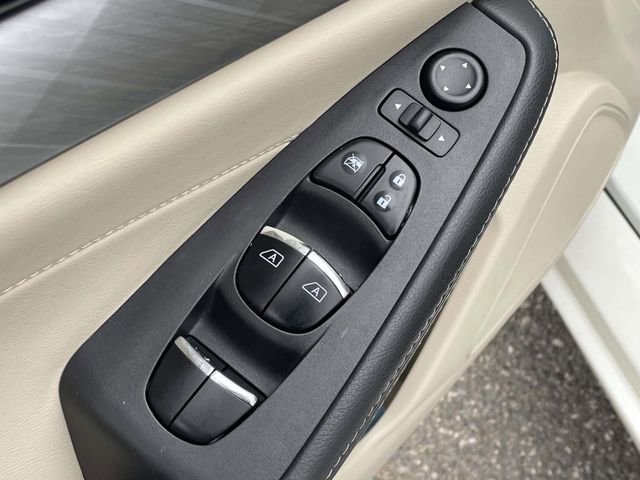 Used 2017 Nissan Maxima 3.5 SL FWD image 14