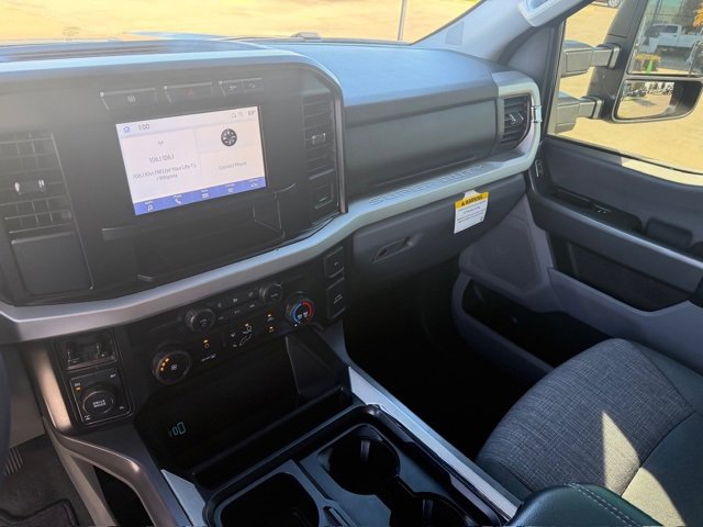 Certified 2024 Ford F250 XLT w/ FX4 Off-Road Package image 18
