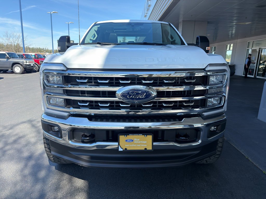 Certified 2025 Ford F350 Lariat w/ Camper Package AWD/4WD image 2