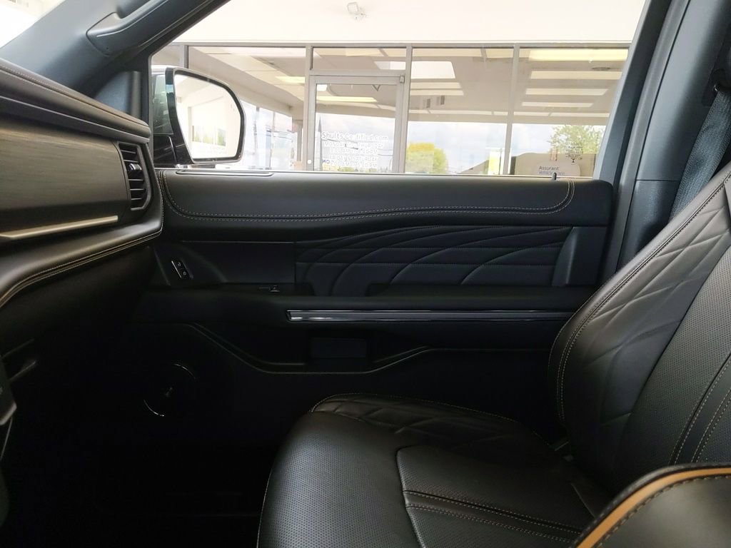 Certified 2024 Ford Expedition Max Platinum AWD/4WD image 30
