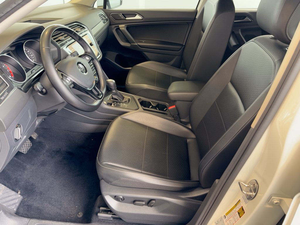 Used 2018 Volkswagen Tiguan SE FWD image 5