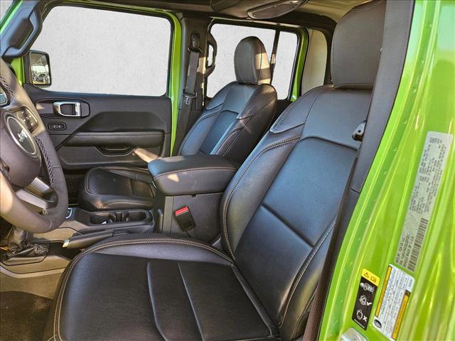 Used 2025 Jeep Gladiator Sport image 17