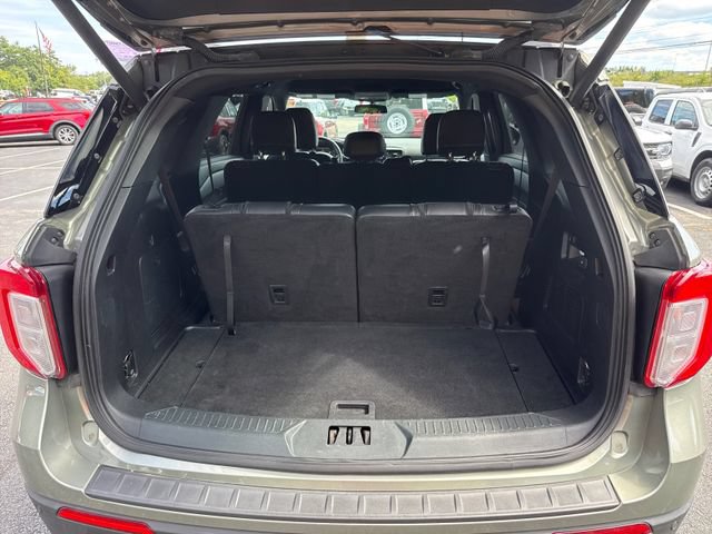 Certified 2020 Ford Explorer XLT w/ Equipment Group 202A AWD/4WD image 14