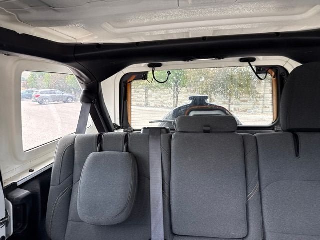 Used 2024 Jeep Wrangler Unlimited AWD/4WD image 29