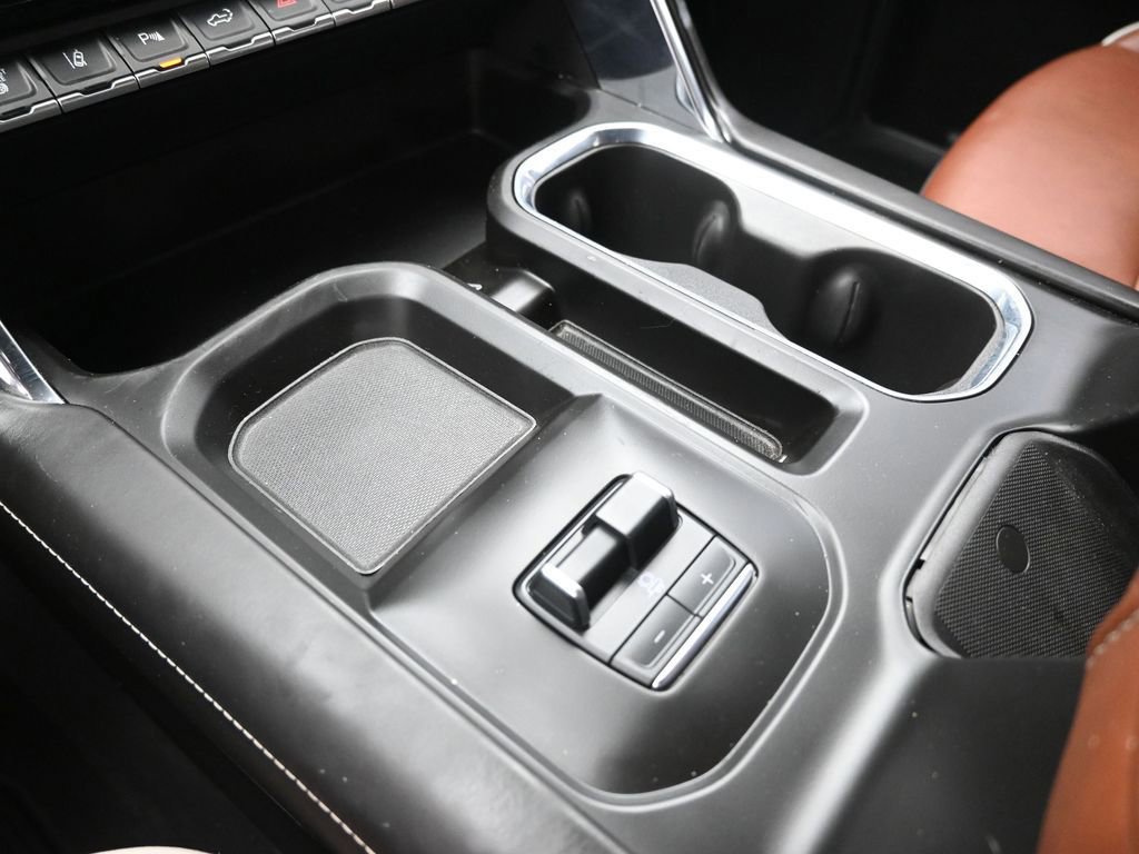 Used 2025 GMC Sierra 2500 Denali Ultimate image 31