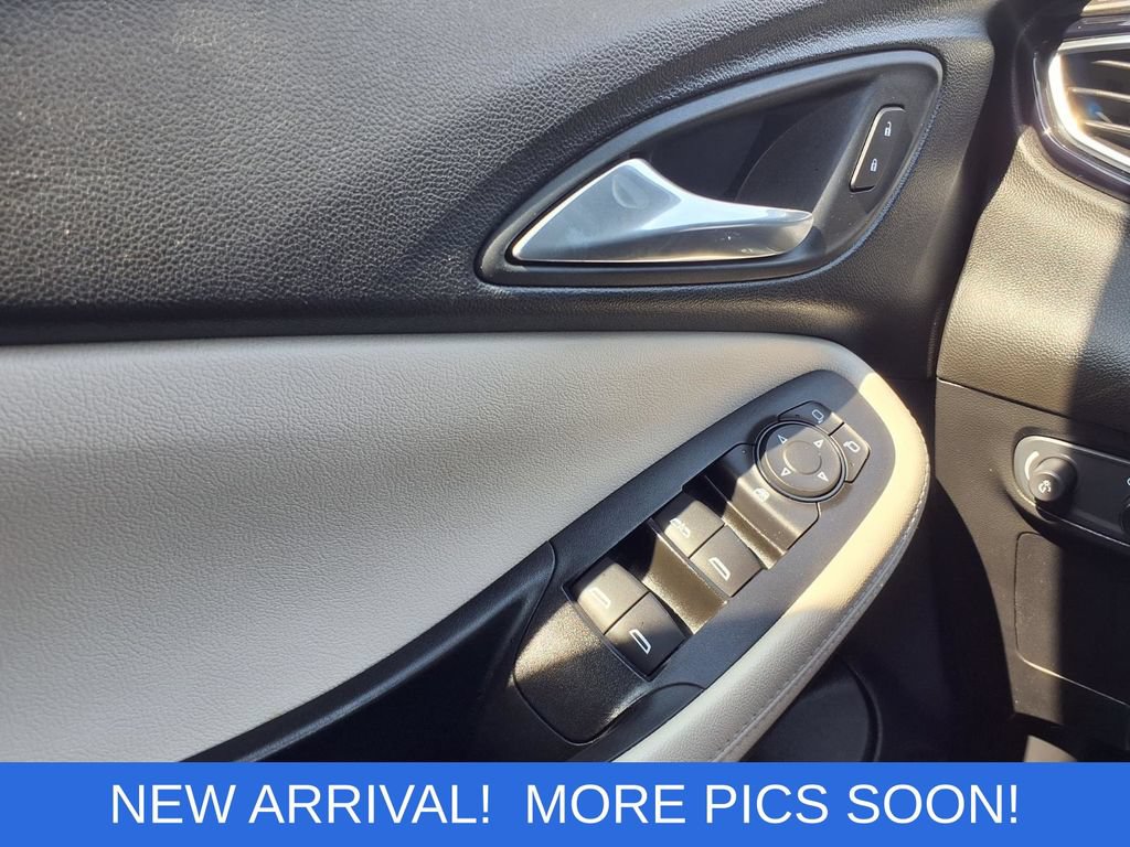 Used 2021 Buick Encore GX Preferred w/ Cold Weather Comfort Package FWD image 19