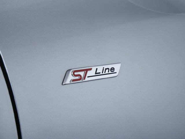 Certified 2023 Ford Escape ST-Line w/ Tech Pack #1 AWD/4WD image 8
