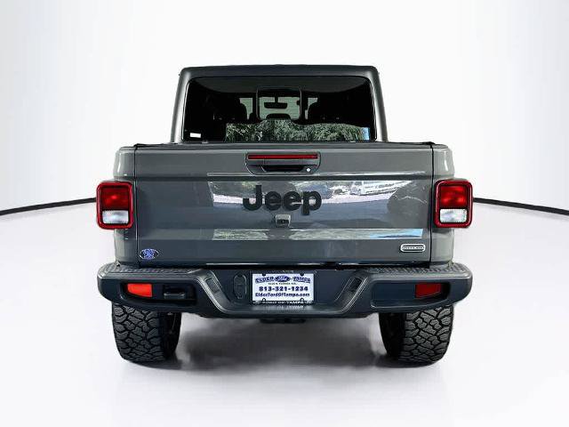 Used 2022 Jeep Gladiator Overland AWD/4WD image 5
